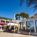 © Marché Saint Cyr les pieds dans l'eau - Office de tourisme de Saint-Cyr-sur-Mer / Joan Costeja
