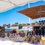 © Marché Saint Cyr les pieds dans l'eau - Office de tourisme de Saint-Cyr-sur-Mer / Joan Costeja
