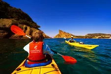 © Escapade encadrée Kayak de mer avec ExpéNATURE - ExpéNATURE