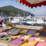 © Marché estival Provençal de la Madrague - Office de tourisme de Saint-Cyr-sur-Mer / Joan Costeja