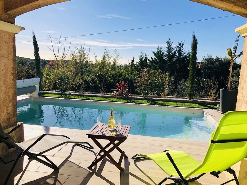 © Piscine - Le temps des vacances