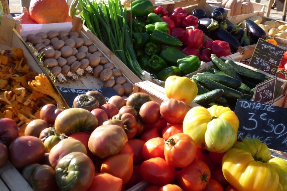 © Marché quotidien Bandol - Bandol Tourisme