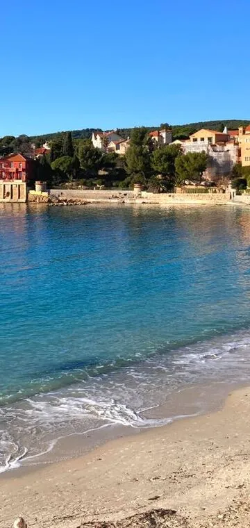 © Plage de Renecros / Renecros Beach - Plage Renecros Bandol