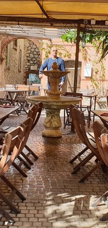 © terrasse - Auberge de l'Ormeau