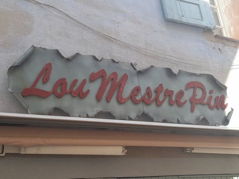 © Lou Mestre - Lou Mestre