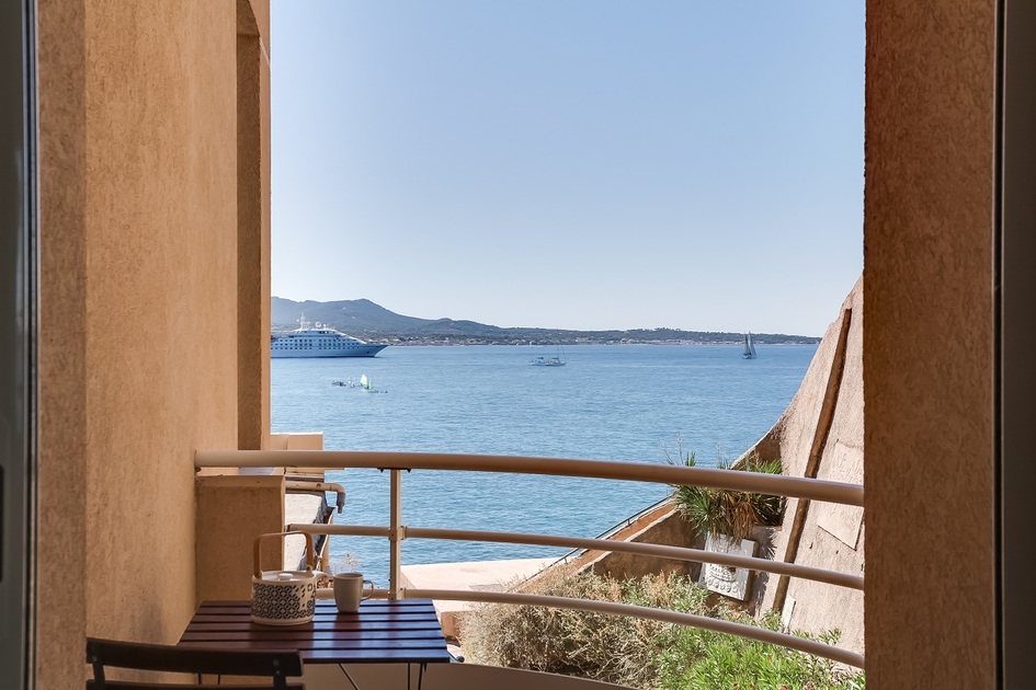 © Sea view - Tournier Hubert