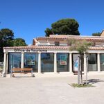 © Office de tourisme vu de la place de l'appel du 18 juin - Office de tourisme de Saint-Cyr-sur-Mer