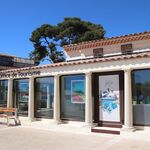 © Office de tourisme vu de la place de l'appel du 18 juin - Office de tourisme de Saint-Cyr-sur-Mer