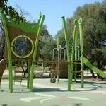 © Aire de jeux pour enfants - Office de tourisme de Saint-Cyr-sur-Mer