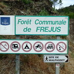 © Le Parcours Cyclable du Littoral Varois - V65 - Nicolas Pinson @ France Vélo tourisme