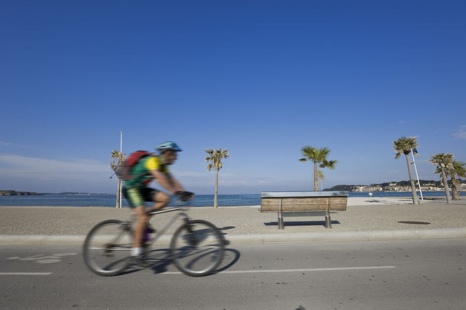 © Le Parcours Cyclable du Littoral Varois - V65 - OT Six-Fours-les-Plages