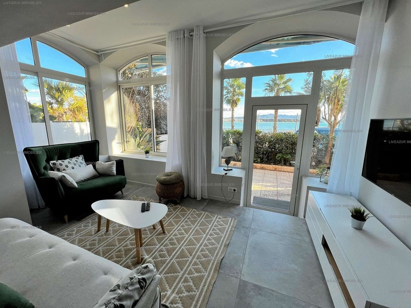 © Salon - Liveazur