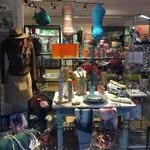 © L' Art en Mer Concept Store & Surf Shop Les Lecques vitrine - PASCAL LOUSTANEAU