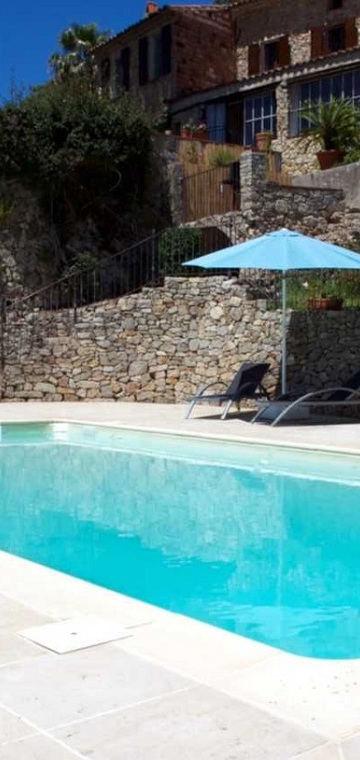 © Swimming pool - De Valbray Bénédicte