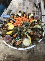 © Plateau coquillages et crustacés - Office du tourisme de saint Cyr sur mer