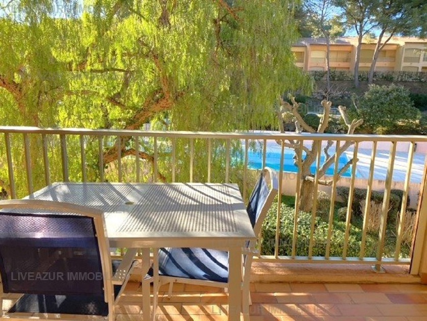 © Terrasse et piscine - Agence Liveazur
