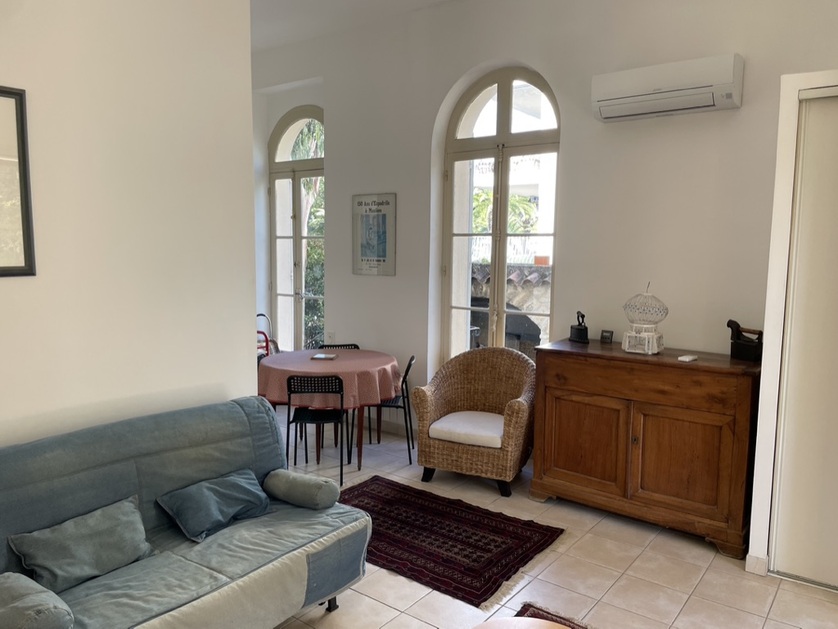 © Coin repas intérieur - Appartement Alsace
