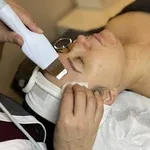 © Soin hydrafacial - Institut et Parfumerie La Minaudière