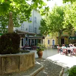 © Fontaine aux sorcières - Commune de Signes