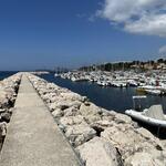 © Le prov Village - la digue et port - Marc G