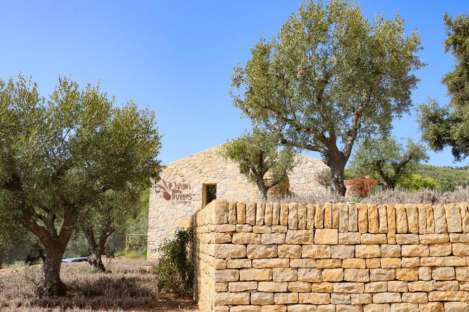 © Jardin des Oliviers - Devanture - Sanary Tourisme