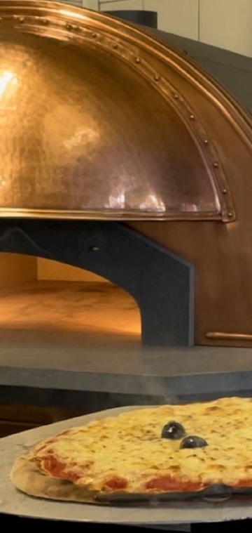 © Sanary Pizza_four napolitain - Sanary pizza