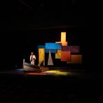 © Théâtre : Pourquoi j'ai jeté ma grand-mère dans le Vieux-Port | Théâtre Galli_Sanary-sur-Mer - 2024_05_29-pouquoi-jai-jete-ma-grand-mere-dans-le-vieux-port-69-scaled