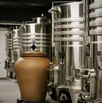 © cave-degustation-domaine-viticole-souviou-vin - Crédit photo domaine Souviou