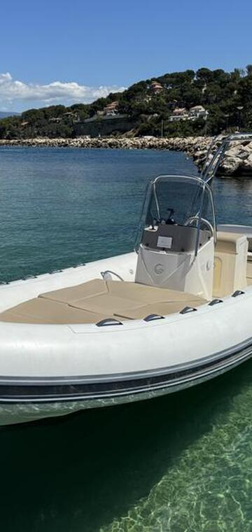 © Location de Bateaux avec le Boat Club de la Madrague_Saint-Cyr-sur-Mer - Boat Club La Madrague