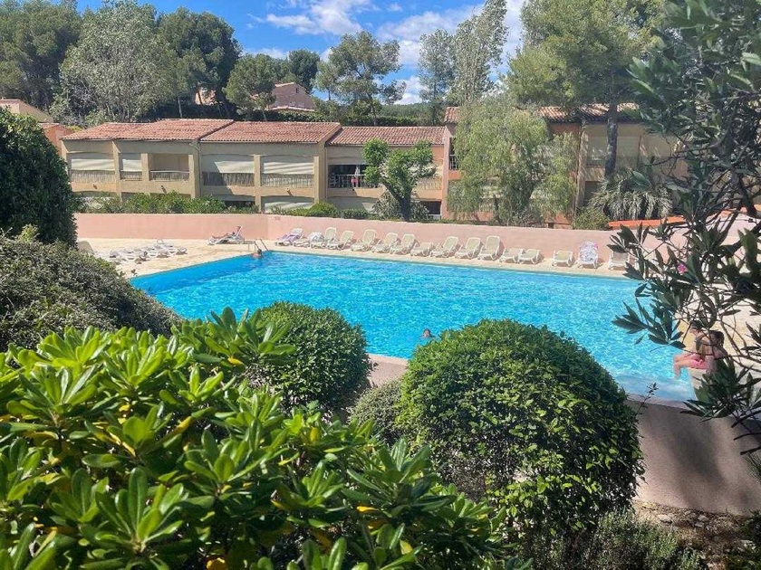 © Piscine - Chauveaud Tristan