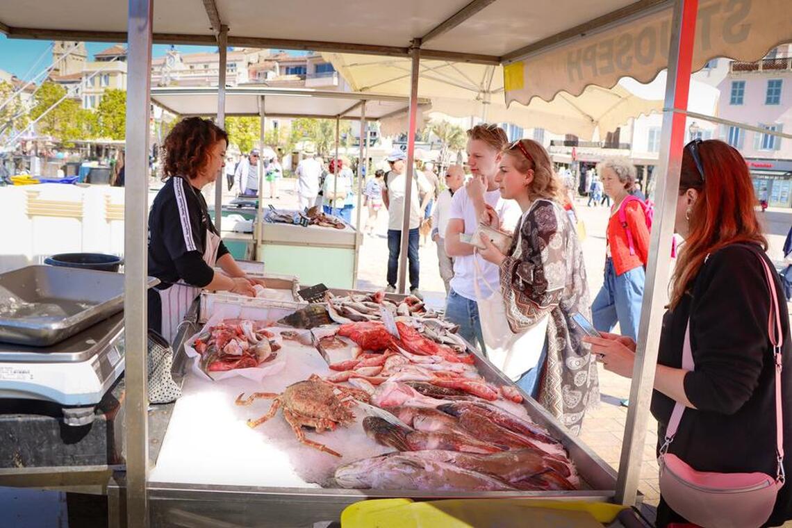 © Étals de pêcheurs_Sanary-sur-Mer - Sanary Tourisme