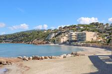 © Plage de la Gorguette_Sanary-sur-Mer - Sanary Tourisme