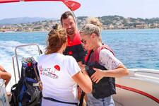 © Parasailing with Sanary parachute_Sanary-sur-Mer - Sanary Tourisme