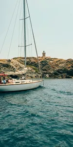 © Izenah III - Izenah Sailing