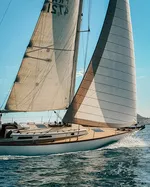 © Izenah III - Izenah Sailing