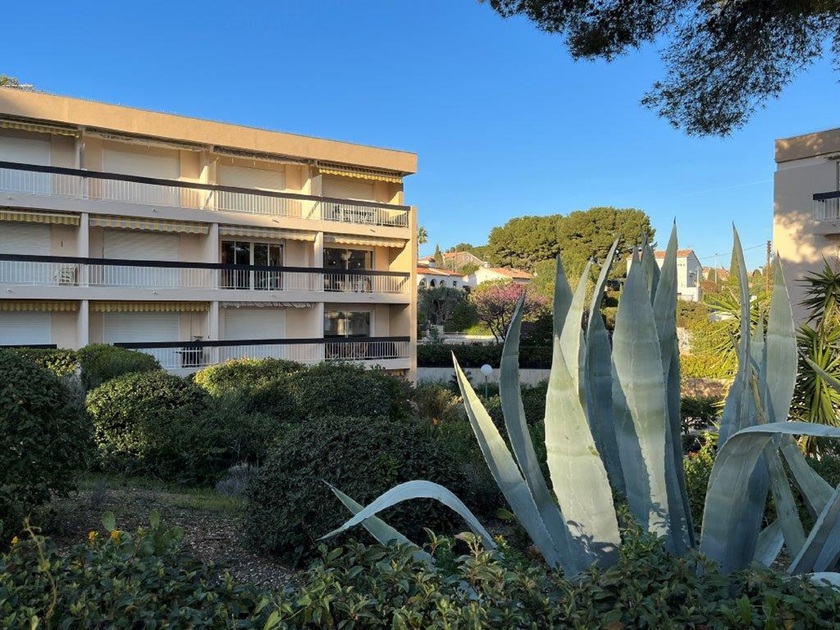 © Ferrand - Brun Eric_Bandol - Ferrand - Brun Eric 2025