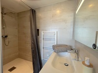 © Salle d'eau - Munoz Vincent