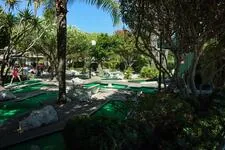 © Mini Golf and Mini Kart_Sanary-sur-Mer - Sanary Tourisme
