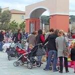 © Vide grenier de la promenade de la Rambla - Ville de Saint Cyr sur Mer