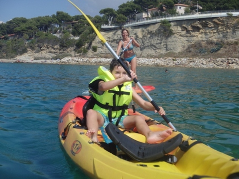 © Location de kayaks, stand up paddles, finboards vision et pédalos - Saint Cyr Kayak
