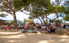 © Stretching_Saint-Cyr-sur-Mer - ©Office de tourisme de Saint-Cyr-sur-Mer /  Inès da Fonseca