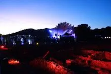 © Midi Festival_Hyères - Julien Veyssade