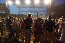 © Midi Festival_Hyères - Julien Veyssade
