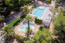 © Espace aquatique chauffé - Camping Clos Ste Thérèse