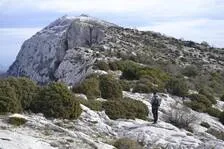 © RIBOUX - Le sentier des deux chapelles - ©Andrea Fernandez - PNR Sainte-Baume