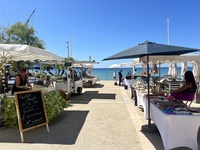 © Marché Les Pieds dans l'eau_Saint-Cyr-sur-Mer - ©Office de tourisme de Saint-Cyr-sur-Mer / Inès Da Fonseca