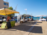© Marché Les Pieds dans l'eau_Saint-Cyr-sur-Mer - ©Office de tourisme de Saint-Cyr-sur-Mer / Inès Da Fonseca