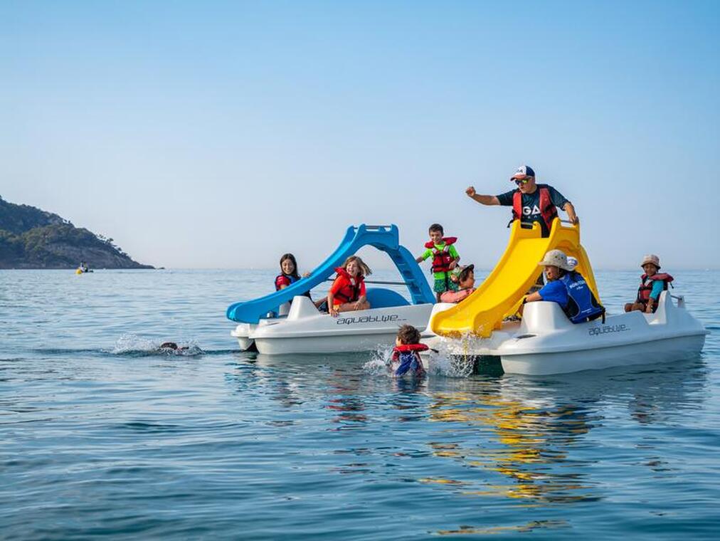 © Location de pédalo_Saint-Cyr-sur-Mer - ©Office de tourisme de Saint-Cyr-sur-Mer / Inès Da Fonseca