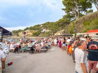 © Sardinade & DJ on the beach_Saint-Cyr-sur-Mer - ©Office de tourisme de Saint-Cyr-sur-Mer -  Inès Da Fonséca
