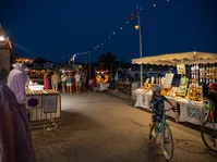 © Marché nocturne des Ports des Lecques_Saint-Cyr-sur-Mer - ©Office de tourisme de Saint-Cyr-sur-Mer -  Inès Da Fonséca